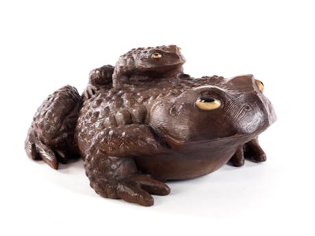 Japanische Terrakotta-Figur eines Krötenpaars